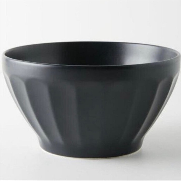 Anthropologie Large Matte Latte Serving Bowl in Black - Picture 4 of 5
